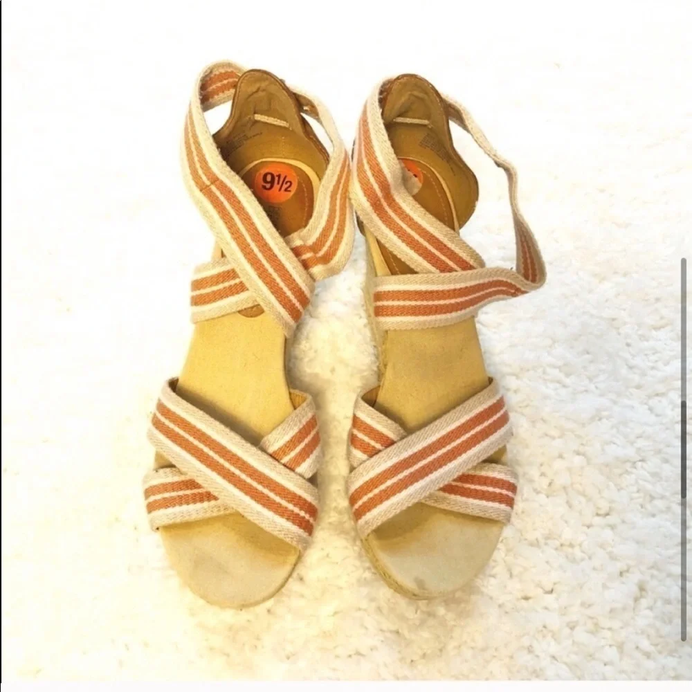 Kenneth Cole espadrille jute wedge sandals…